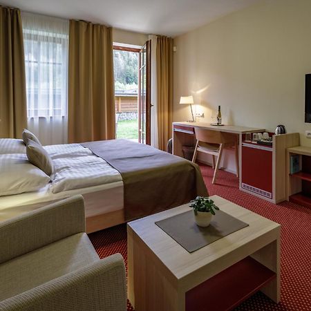 Peras Wellness Hotel Ludvíkov Esterno foto